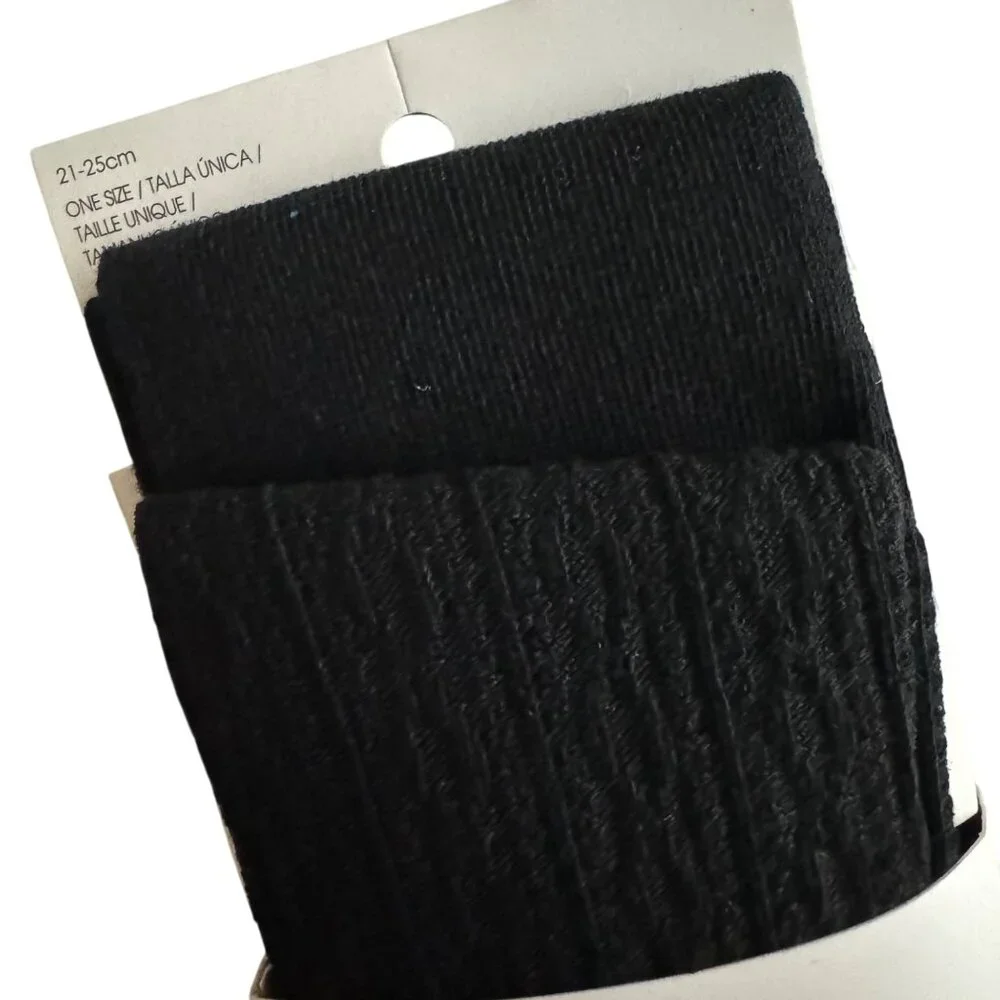 Forever 21 NWT 2 pairs womens ribbed socks knee high black‎ color one size new